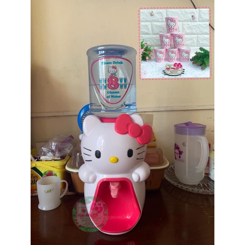 Bình nước Hello Kitty 2000ml