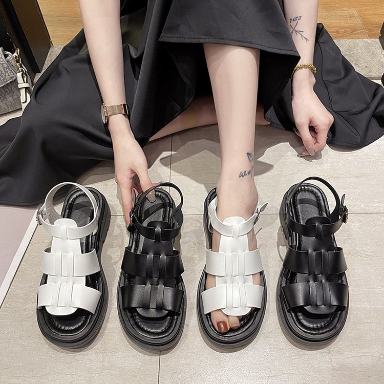 Fashion Round Head One Line Buckle Open Toe Middle Heel Flat Sandals for Women