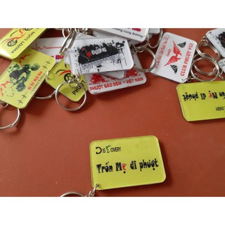 moc khóa mica logo phượt trốn mẹ đi phượt