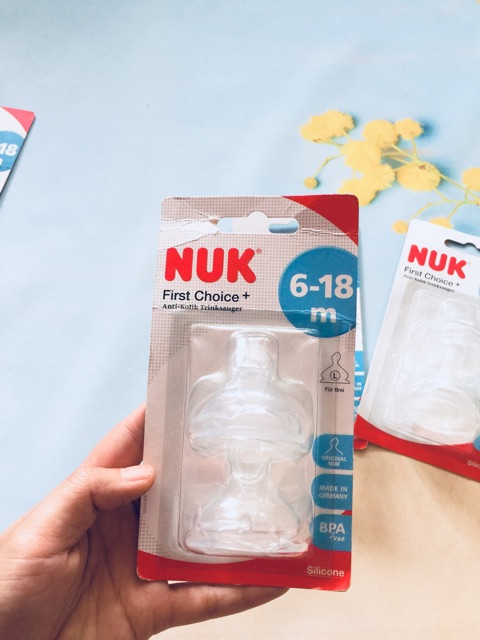 Núm ti NuK silicon cổ rộng