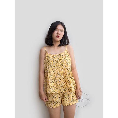 &lt;A07&gt; Đồ bộ nữ mặc nhà hai dây vải lụa cát họa tiết hoa nhí xinh xắn Nhã Dung Store 2 dưới 65kg