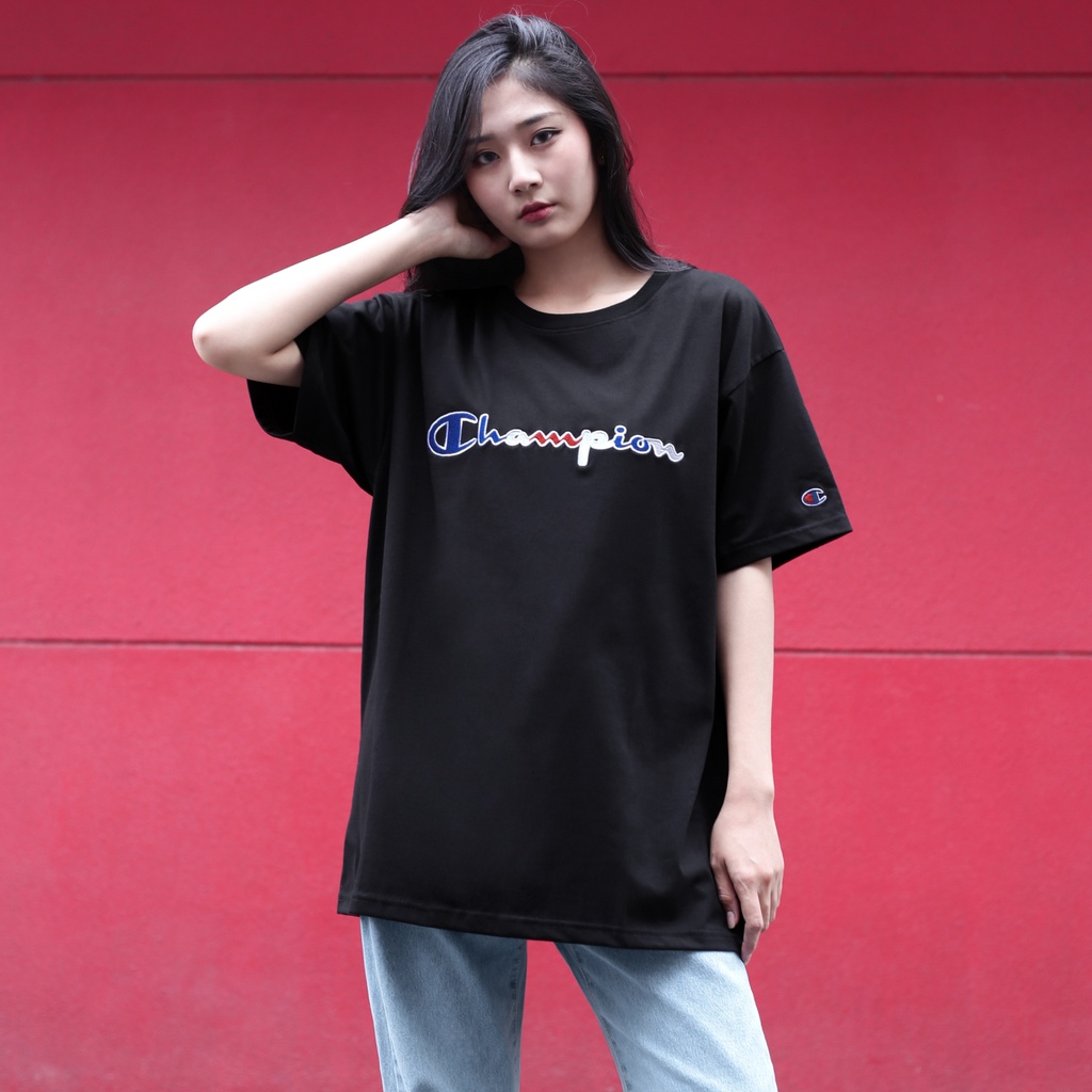 Áo Thun Champion Thêu Chữ Nhiều Màu - Logo To - Màu Đen