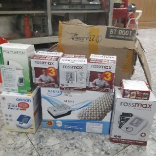 Máy đo huyết áp cổ tay rossmax