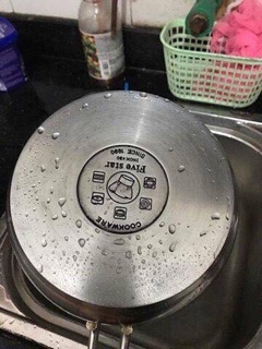 Kem tẩy rửa đa năng