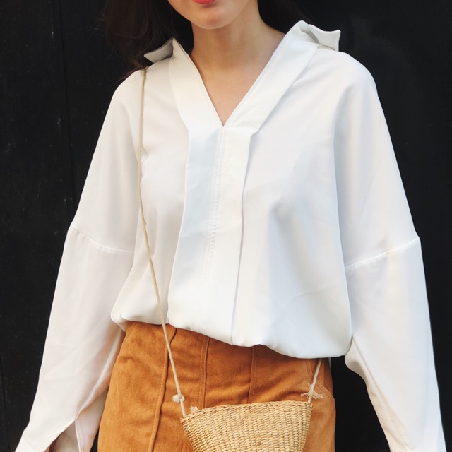 Áo sơ mi trắng tay dài