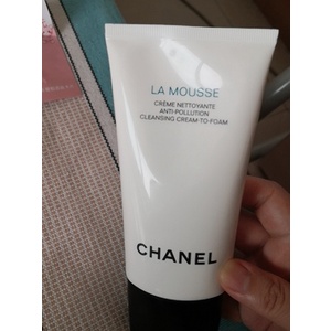 Duty-free version of Chanel Camellia three in one facial cleanser facial cleansing cream deep cleaning water control oil