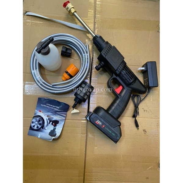 Máy Rửa Xe Sử Dụng Pin 24V