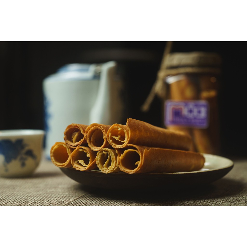 BÁNH SEN CHẤY CUỘN LÒ THAN HOA - ĐẶC SẢN TRUYỀN THỐNG HUẾ [VSATTP] | BigBuy360 - bigbuy360.vn