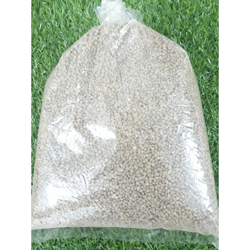 ĐẤT NỀN THỦY SINH AKADAMA 1KG