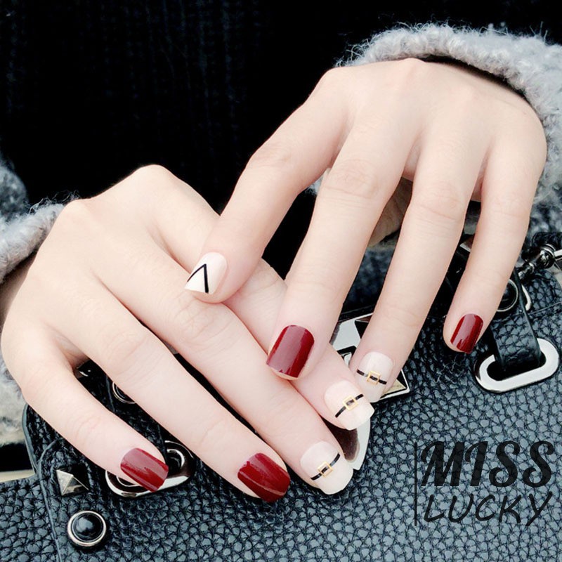 Nhãn dán móng tay kiểu dáng thời trang phong cách