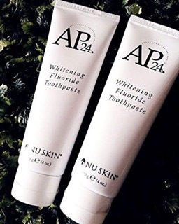 Kem đánh răng AP24 của Mỹ