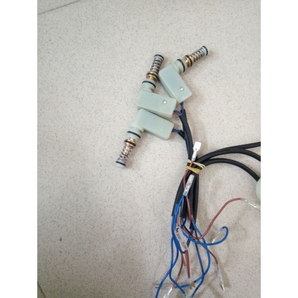 Rơ le máy rửa xe cao áp mini gia đình