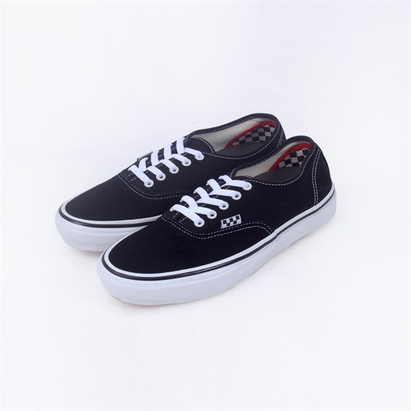 Authentic Skateboarding Black White