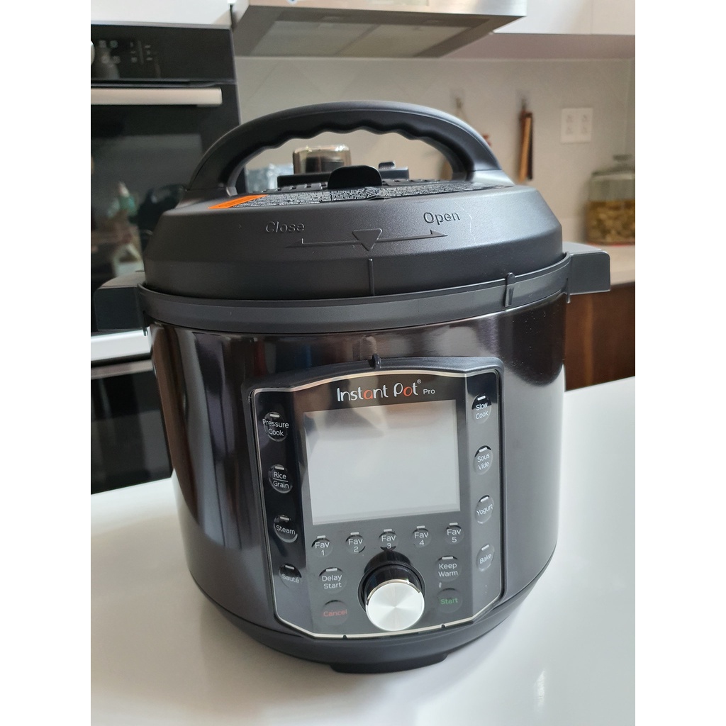 Nồi áp suất đa năng Instant Pot Pro 10 in 1 bản mới nhất [nhập Đức chính hãng]