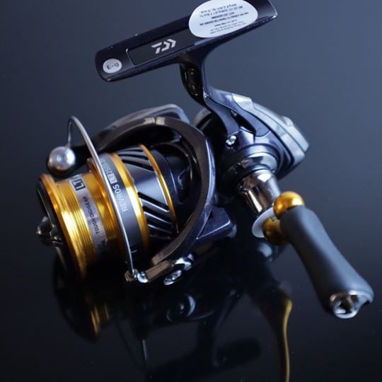 MÁY CÂU MÁY CÂU ĐỨNG CÂU LURE DAIWA REVROS LT