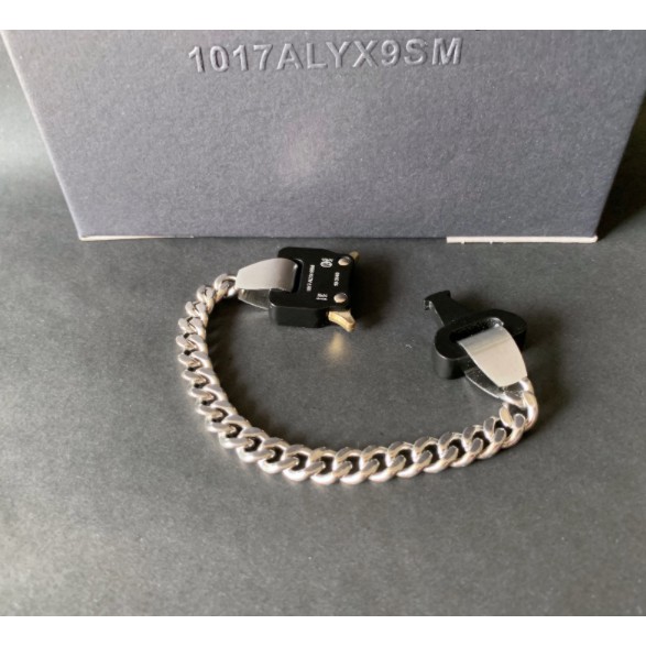 Vòng tay 1017 ALYX 9SM cubix buckle chain bracelet fw20