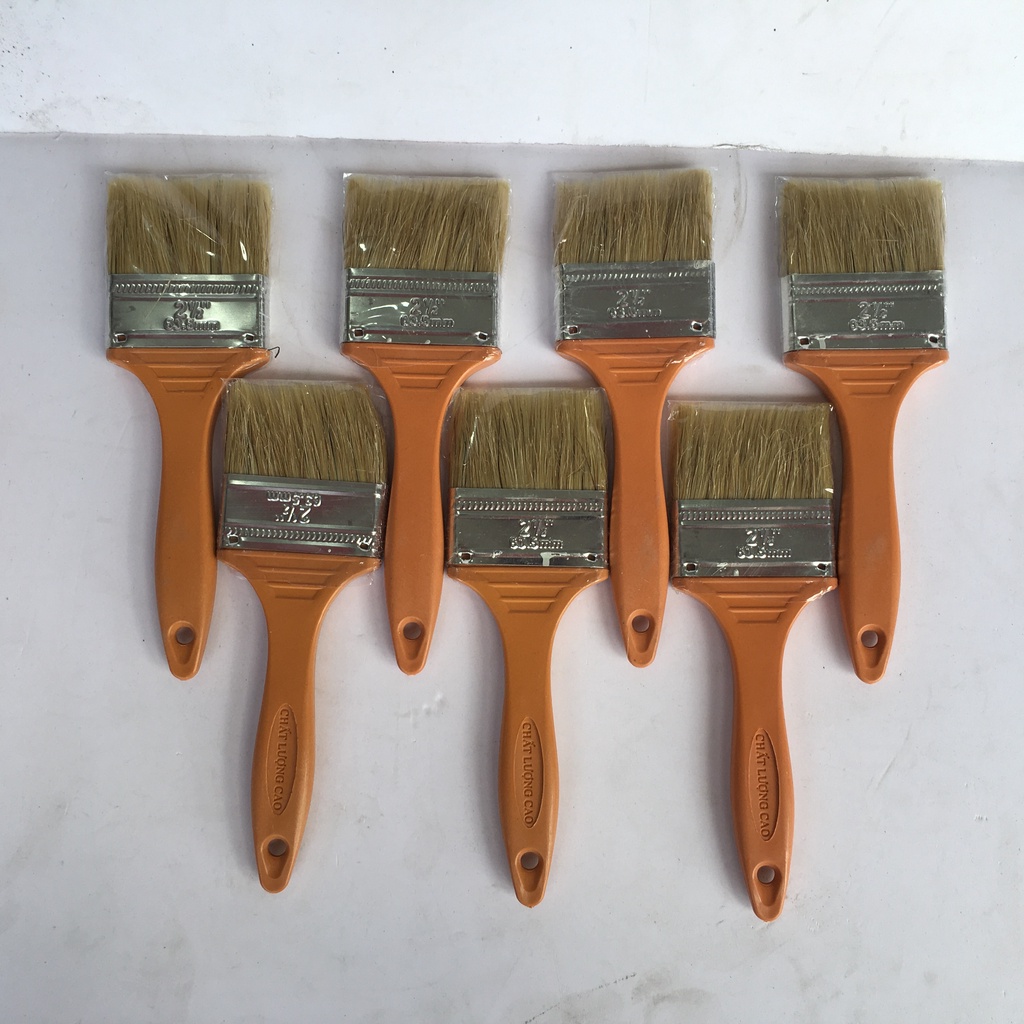 Chổi quét sơn cán nhựa nâu 7cm