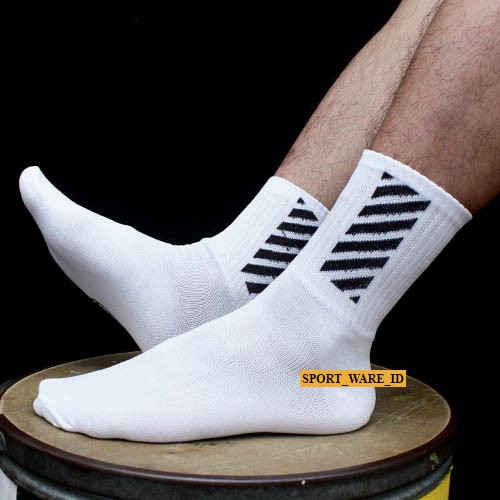 Vớ Off White Màu Trắng / Đen Cho Nam Nữ