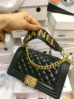 Túi chữ C new 2020 full box