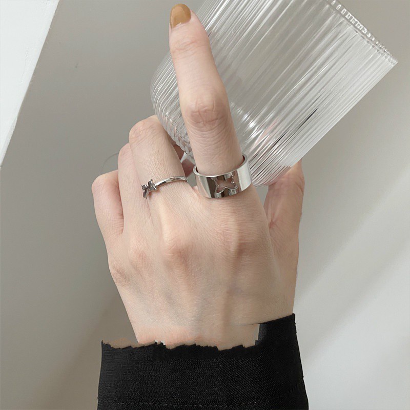 Set Nhẫn Hai Mảnh  191133Quạt Hàn Quốc Bề Mặt Rộng Đục Lỗ Hình Bướm Thời Trang Dễ Phối Đồ