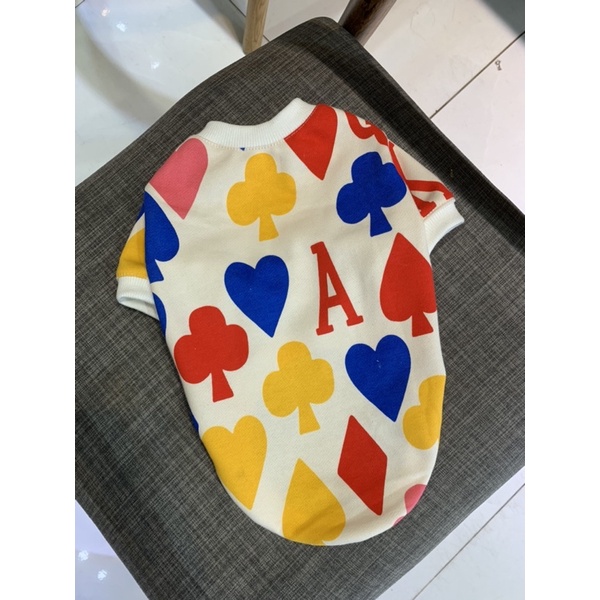 Áo có tay cho chó mèo