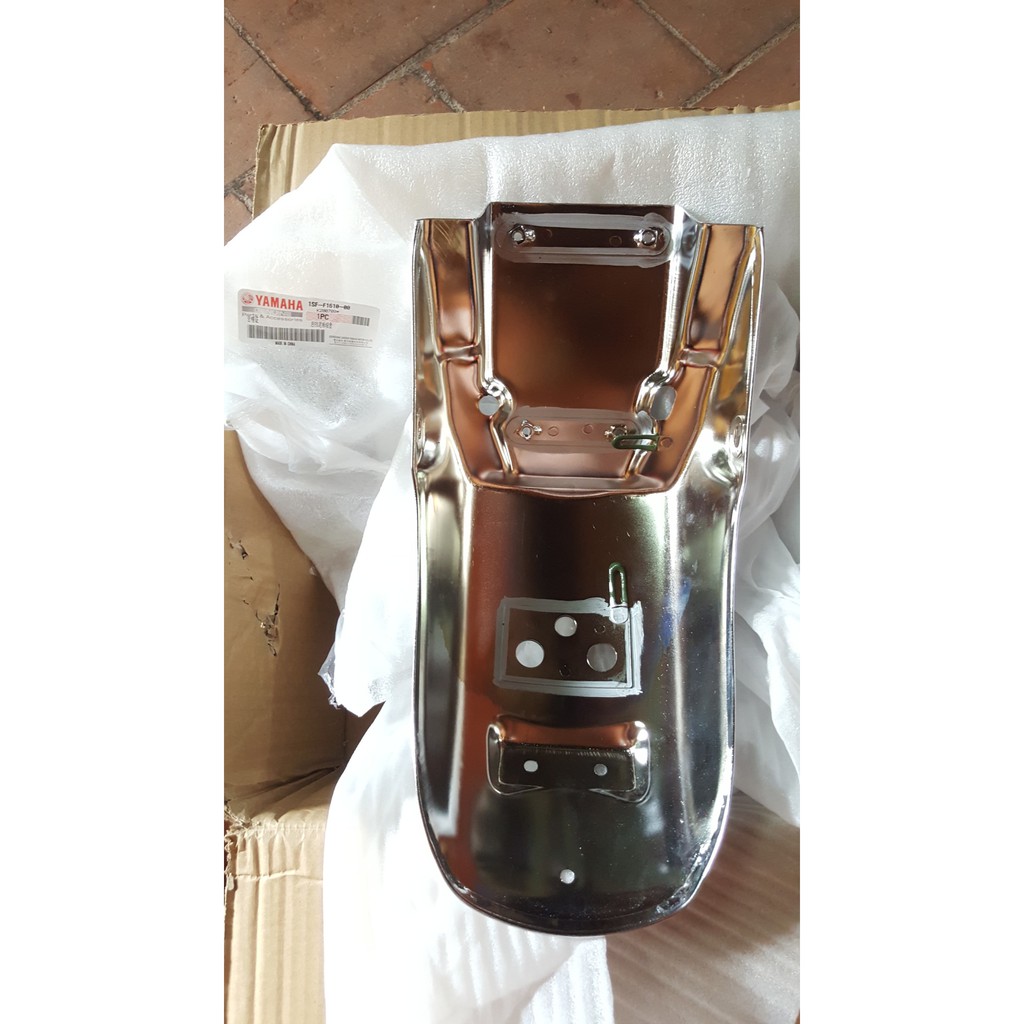 Dè sau yamaha yb125sp