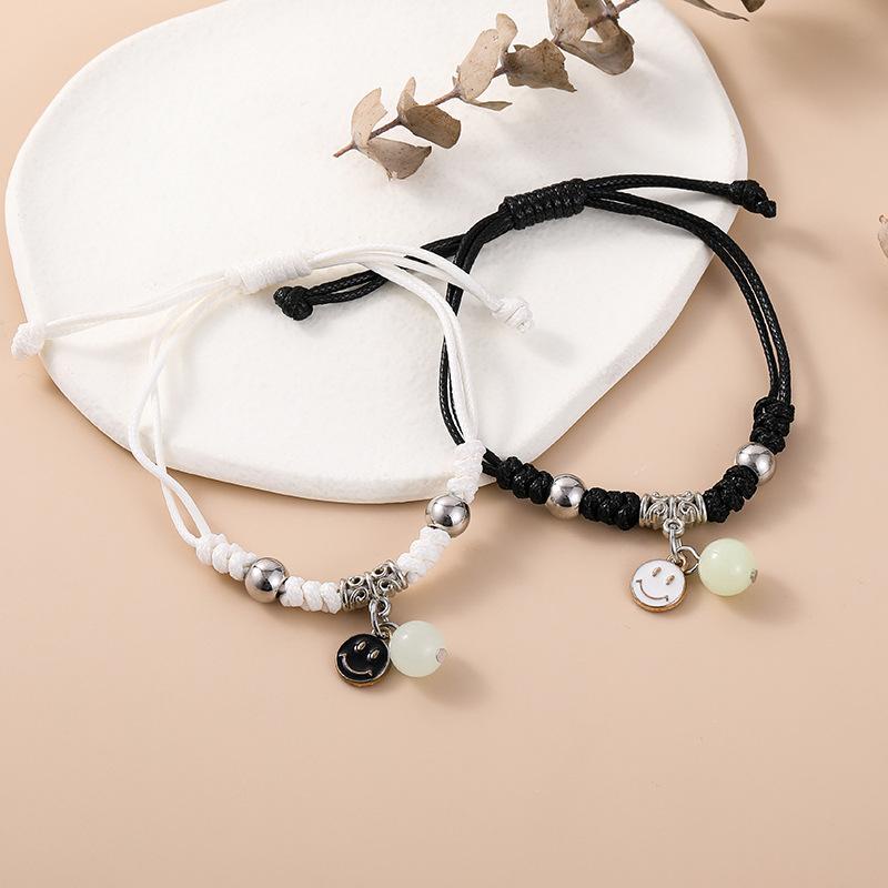 Set 2 Vòng Tay Dây Mặt Trăng Và Ngôi Sao Dạ Quang Thời Trang Cho Cặp Đôi