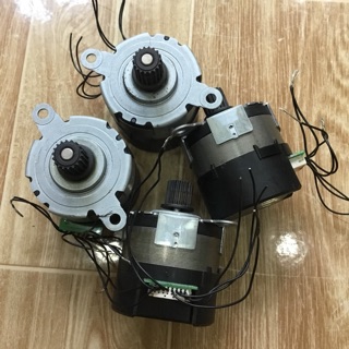 Động cơ không chổi than 12-24v 10w trục 5mm chế quạt cánh 30cm