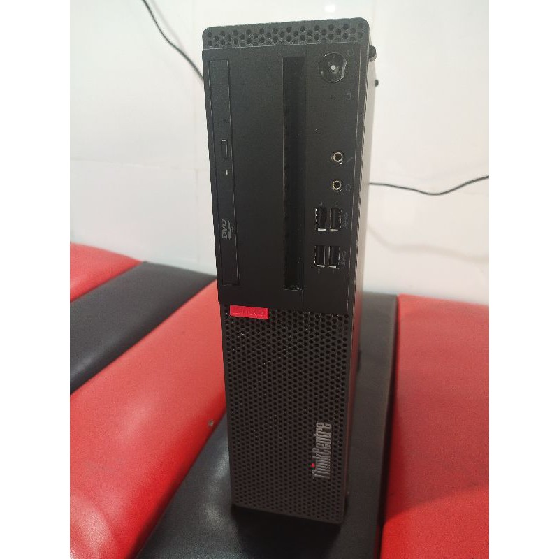 Combo máy tính để bàn Lenovo Thinkcentre và màn hình AOC | BigBuy360 - bigbuy360.vn