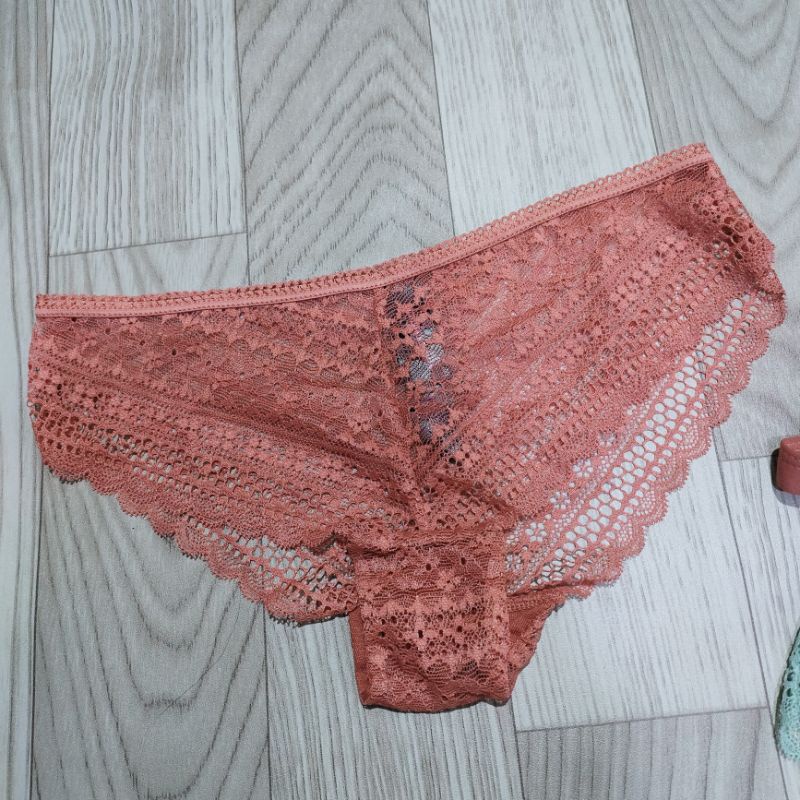 Bộ đồ lót ren cài trước không gọng VIC hàng xuất xịn