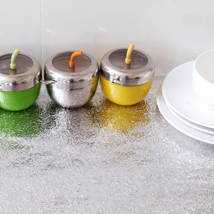 Cuộn giấy bạc dán bếp tráng nhôm cách nhiệt chống nóng, không thấm nước, bền màu, dễ dàng lau chùi