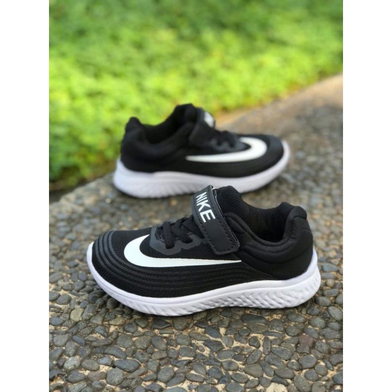 Giày Thể Thao Nike Zoom Nhập Khẩu Việt Nam Cho Bé