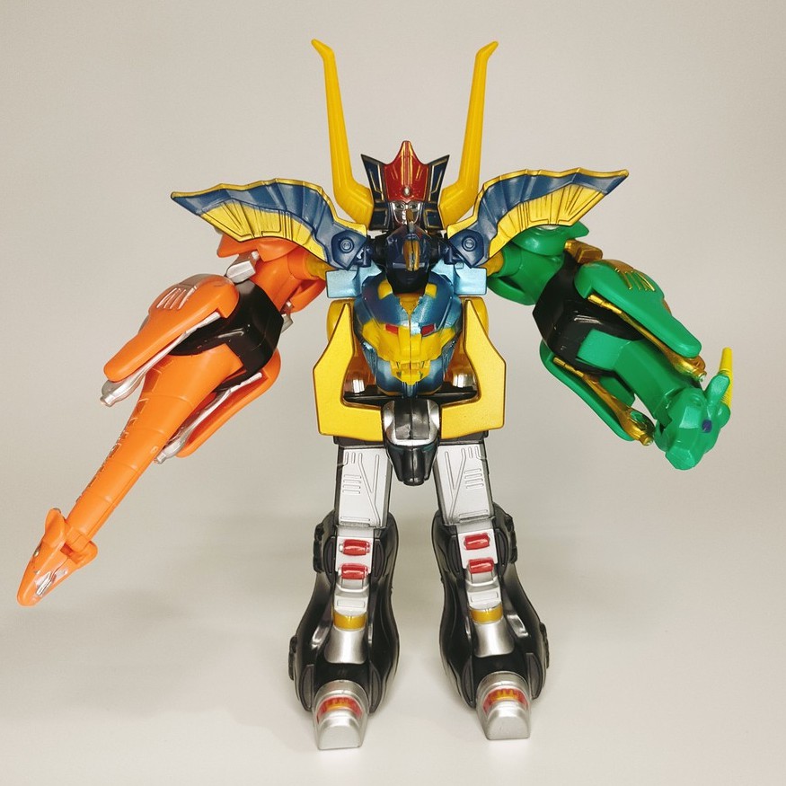 Đồ chơi robot siêu nhân gaoranger dành cho bé