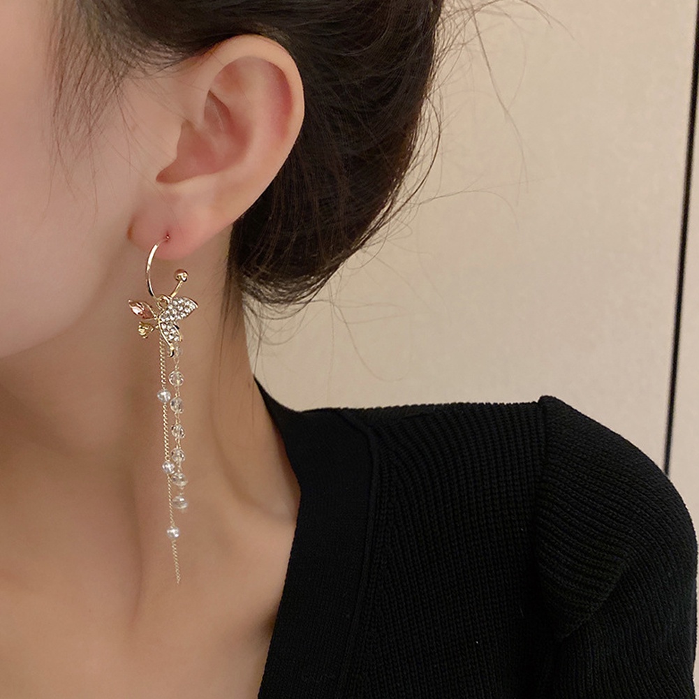 Khuyên Tai Hình Bướm Đính Ngọc Trai Phối Tua Rua Thời Trang