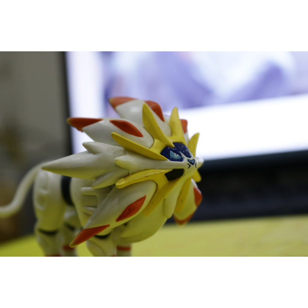 Mô hình pokemon Sun And Moon Solgaleo Takara Tomy