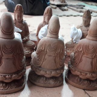 PHẬT BÀ QUAN ÂM GỖ XÁ XỊ ĐẶT XE HƠI