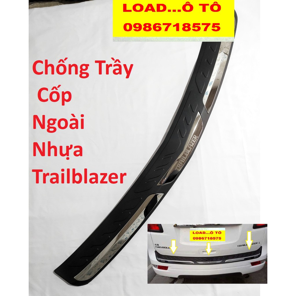 Ốp Chống Trầy Cốp Sau Ngoài Chevrolet Trailblazer Nhựa Đen cao cấp