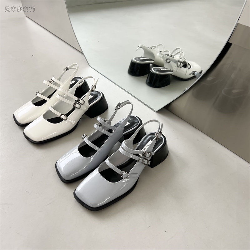 Giày cao gót Mary Jane da bóng đầu vuông phong cách ngọt ngào cổ tích với thiết kế dây đeo