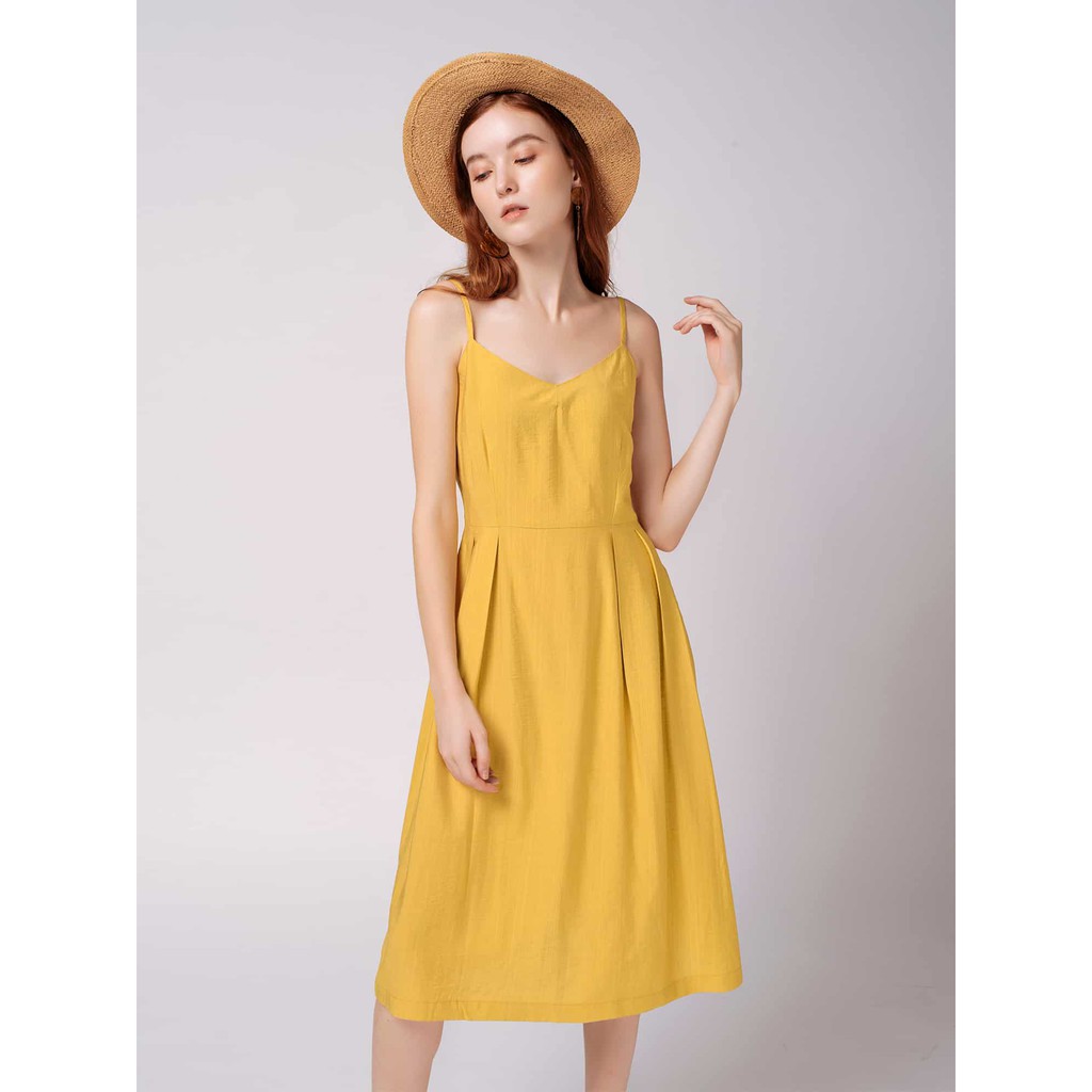 Đầm dây nữ YV LE & CO vải tơ xước màu vàng tinh tế | BigBuy360 - bigbuy360.vn