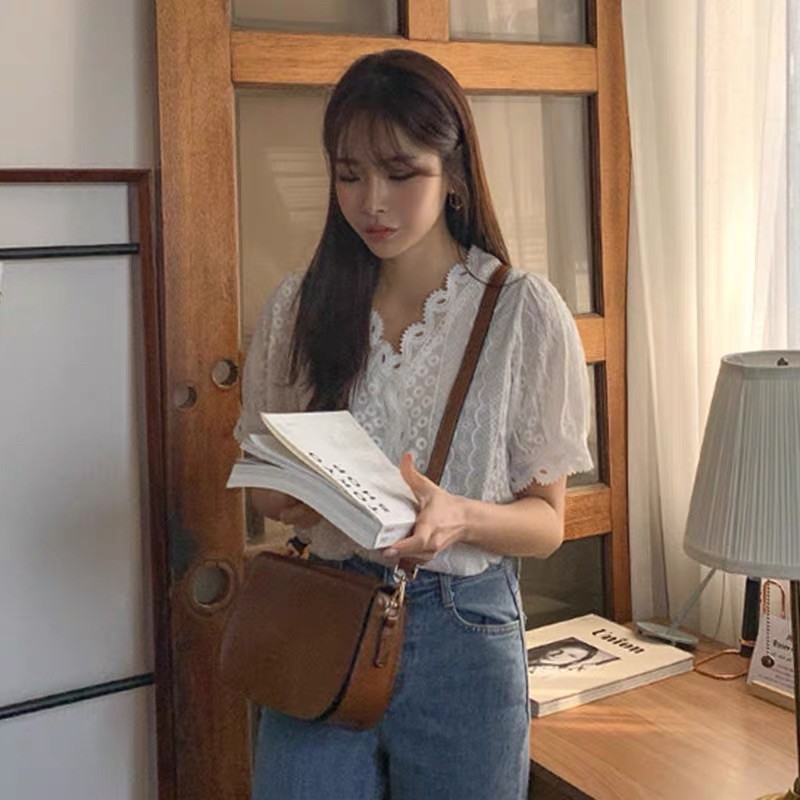 MS039 Áo sơ mi cộc tay thêu nổi cách điệu