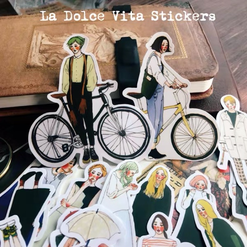 Set 18 sticker cô gái