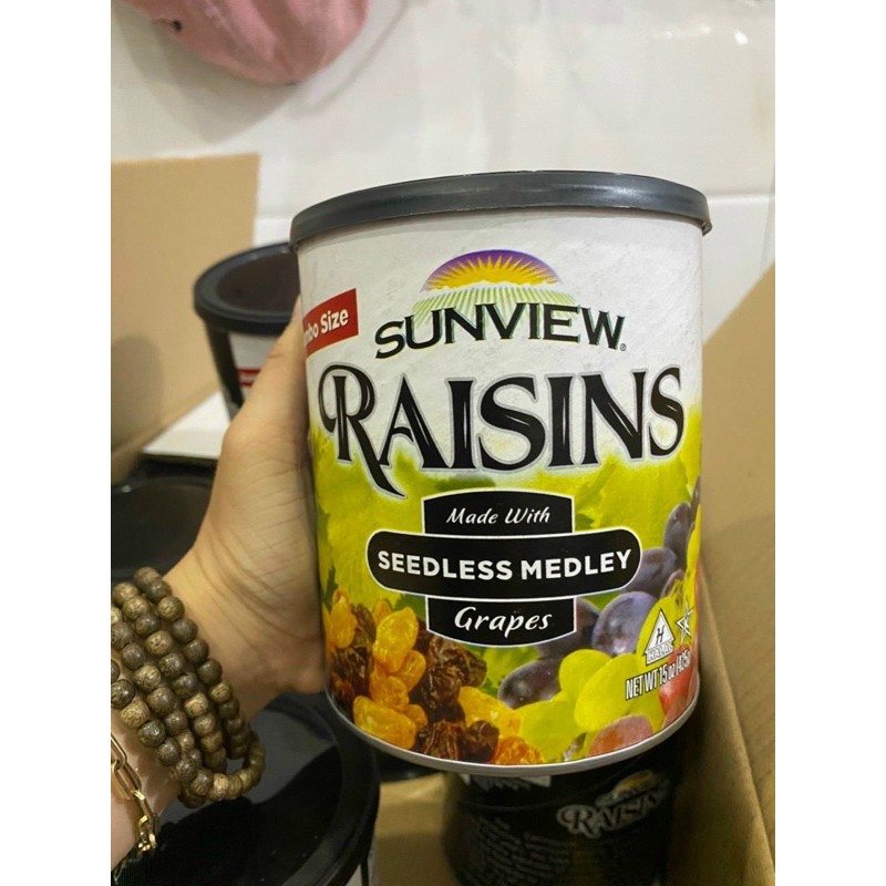 Nho Khô Mỹ Raisin Sunview không hạt vị thập cẩm 425g