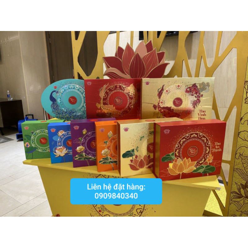 Bánh Trung thu Kinh Đô cao cấp - Bánh Trăng Vàng