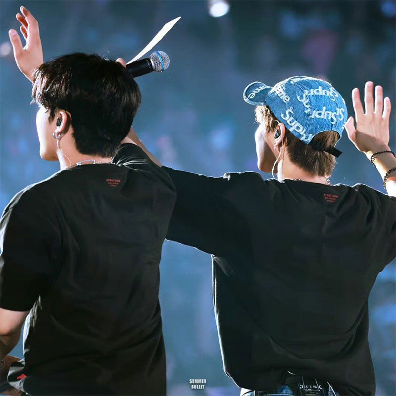 Áo thun concert Stray Kids - 2nd World Tour 'MANIAC'