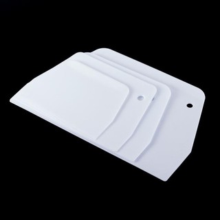Miếng cắt bột nhựa trắng 15.5 cm Bake Group