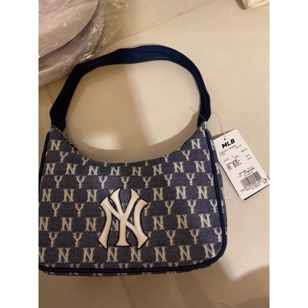TÚI ĐEO VAI NỮ MLB JACQUARD MONOGRAM HÀN QUỐC