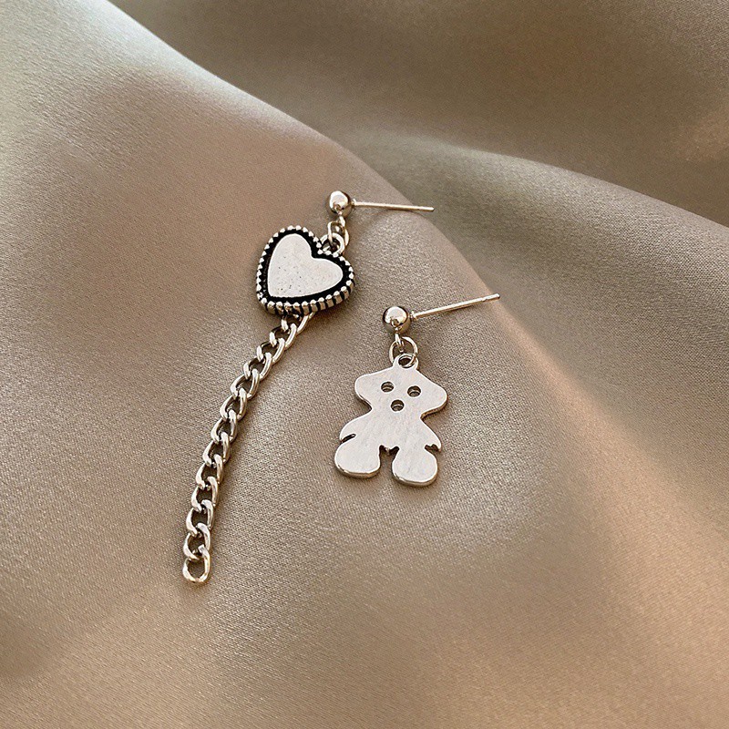 Khuyên Tai Hình Gấu Và Trái Tim Thời Trang Cho Nữ
