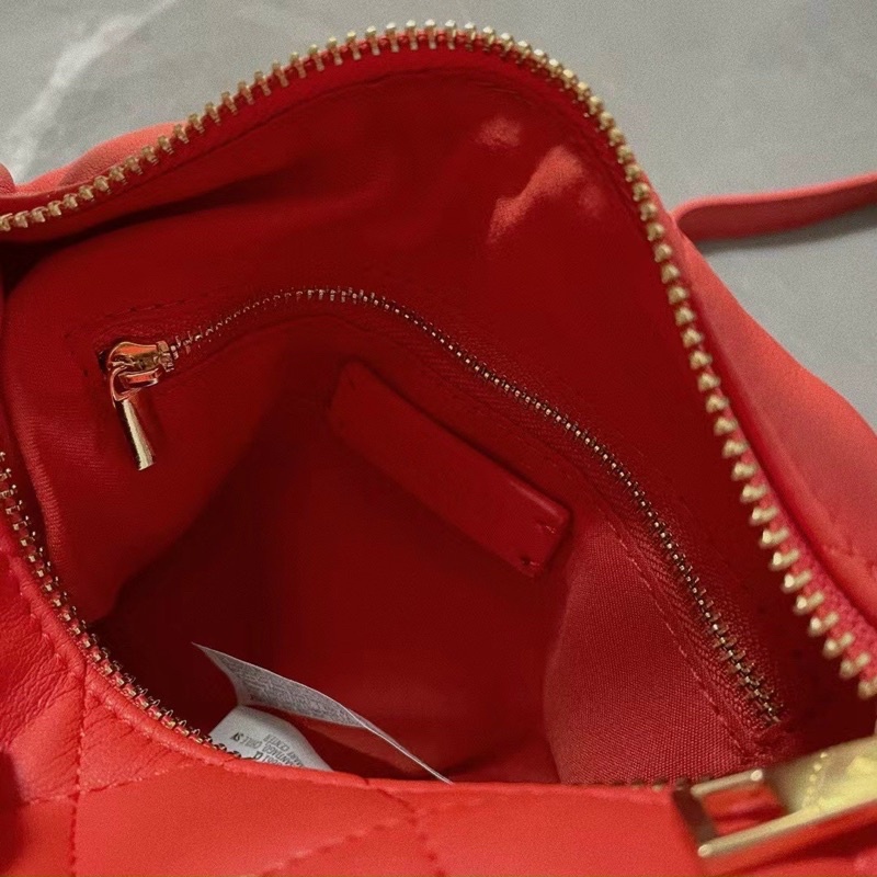 TINUONGSHOP - Túi xách Twenty-One hobo chần đỏ