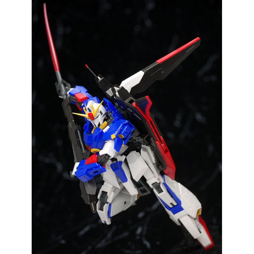 Mô hình lắp ráp Gundam Bandai RG 10 Zeta Gundam