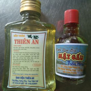 1 chai dầu tràm 100ml và 1 chai dầu xoa bóp cây mật gấu trầm hương